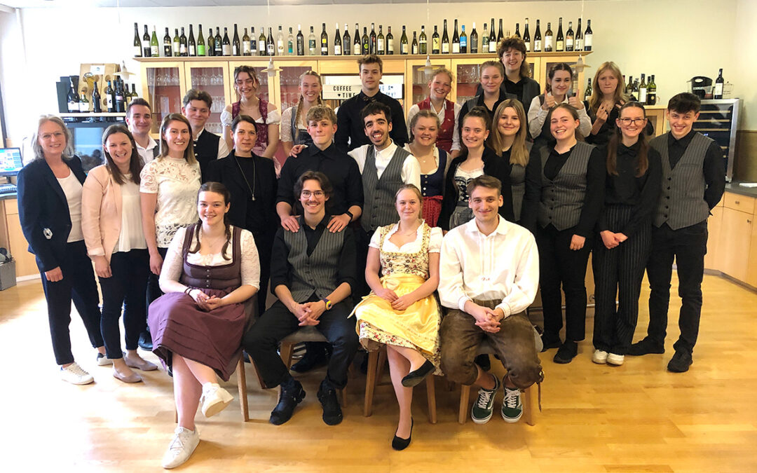 Jungsommeliers an der HLW